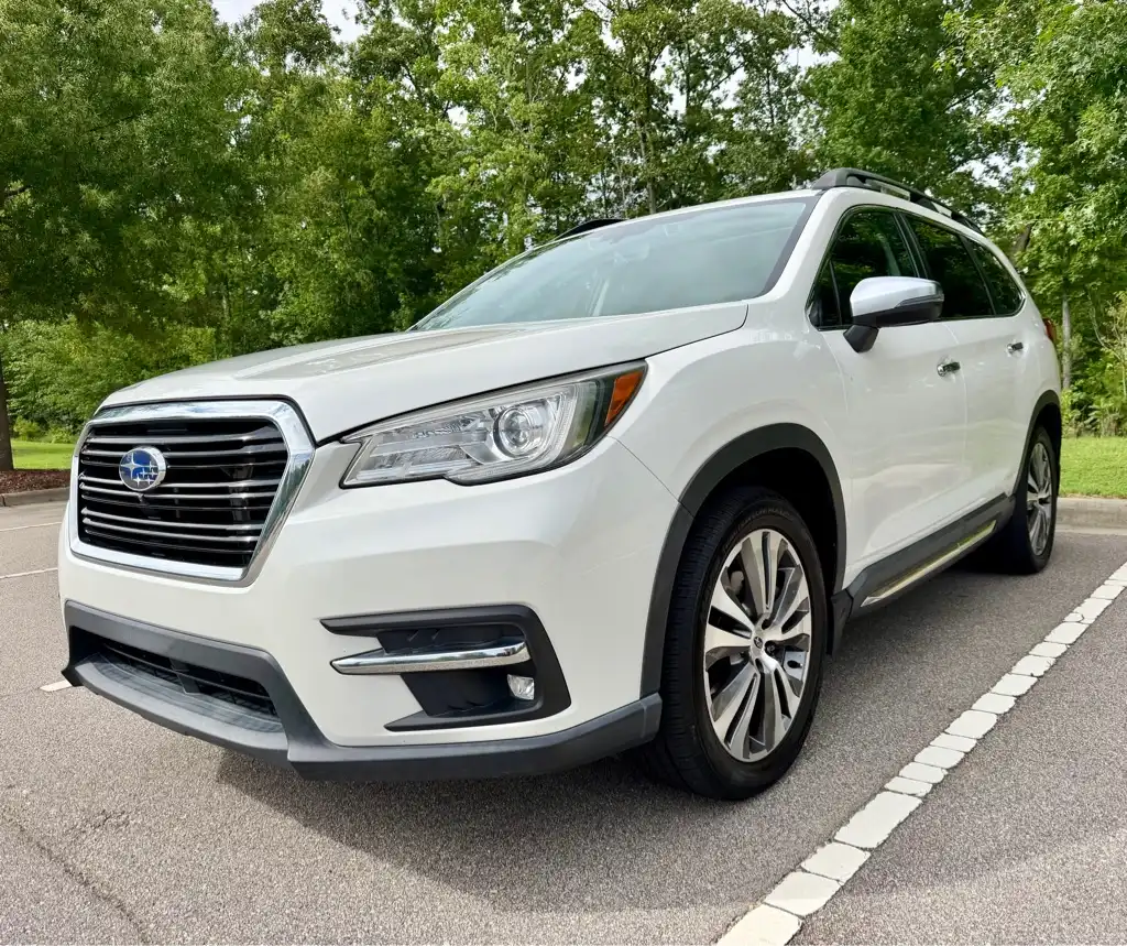 2020 Subaru Ascent Touring's photo