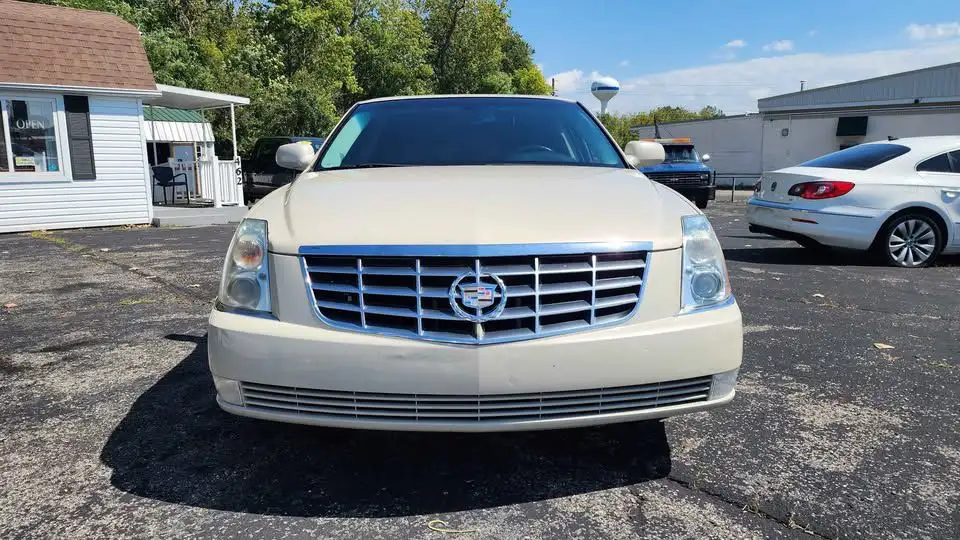 2010 Cadillac DTS None's photo