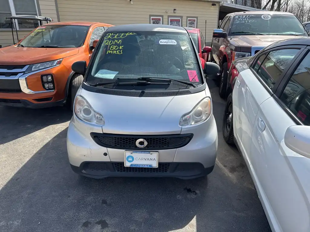 2014 smart fortwo pure's photo