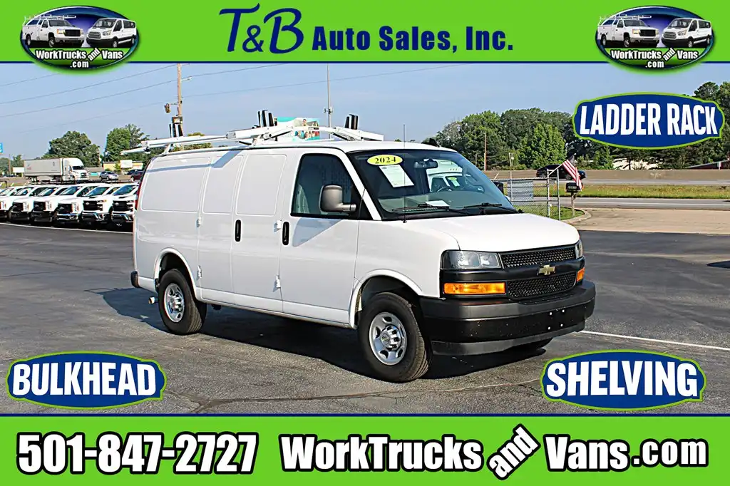 2024 Chevrolet Express 2500 Work Van HD's photo