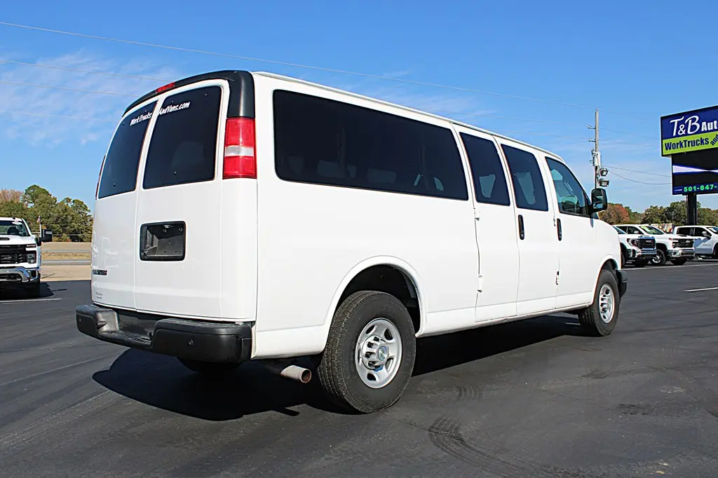 2020 Chevrolet Express 3500 LS Extended photo 5