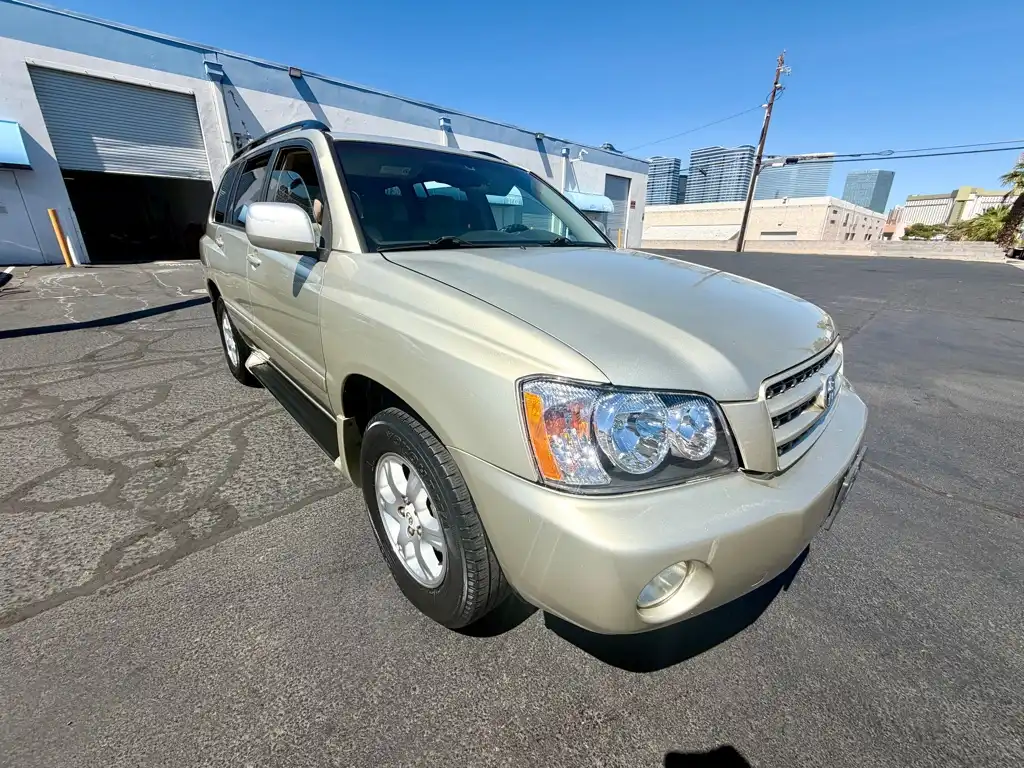 2003 Toyota Highlander V6's photo