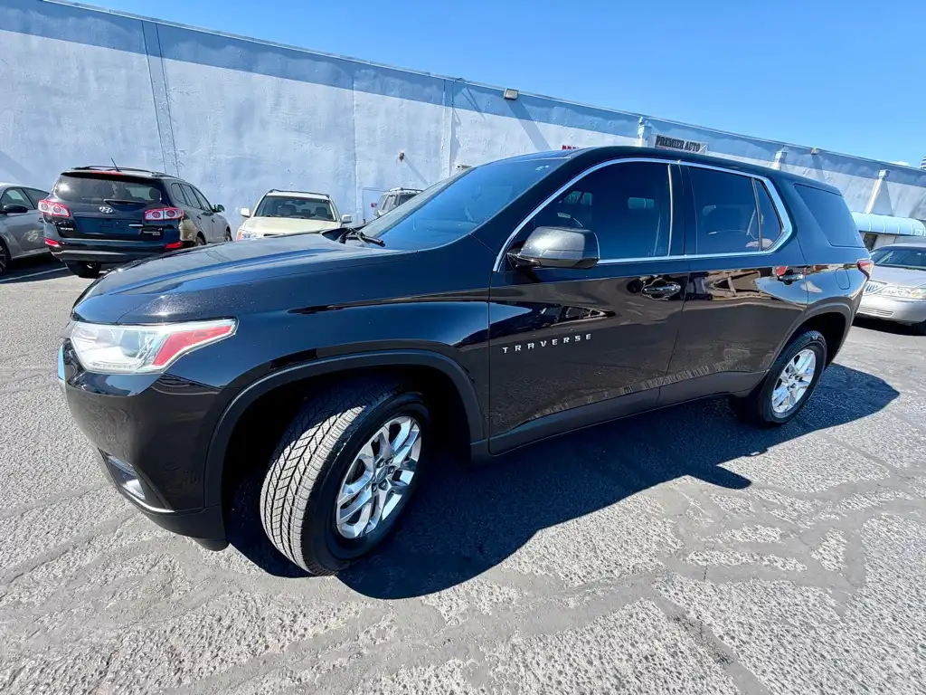 2020 Chevrolet Traverse FWD LS's photo