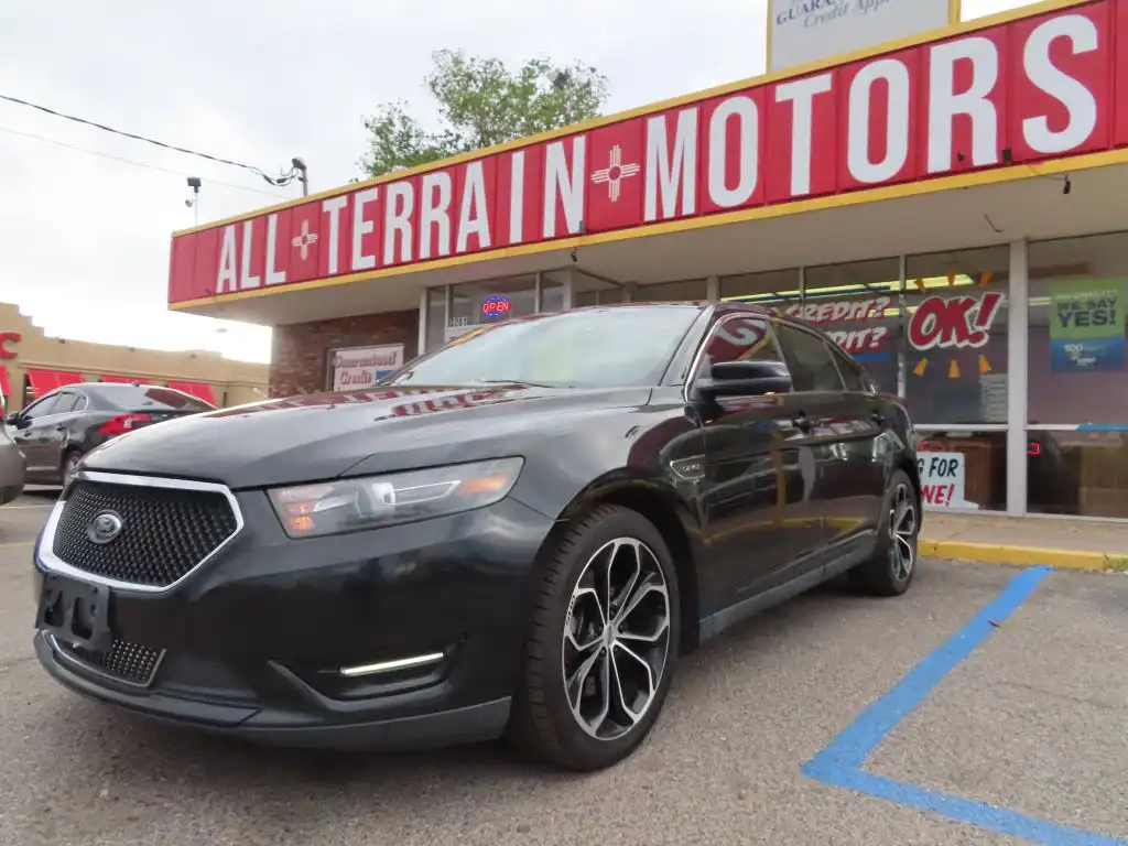 2015 Ford Taurus SHO AWD's photo