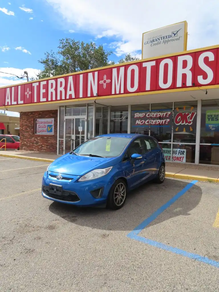 2011 Ford Fiesta SES Hatchback's photo