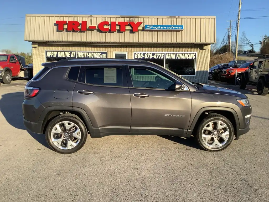 2021 Jeep Compass Limited 4X4's photo