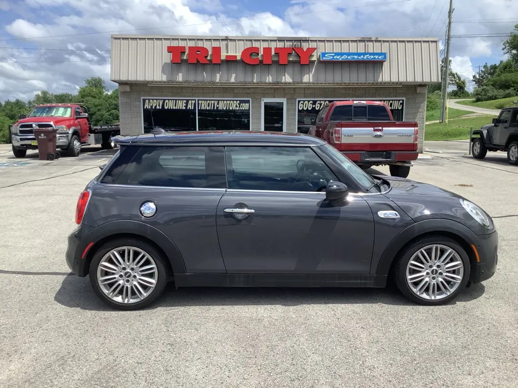 2014 MINI Cooper S photo 5