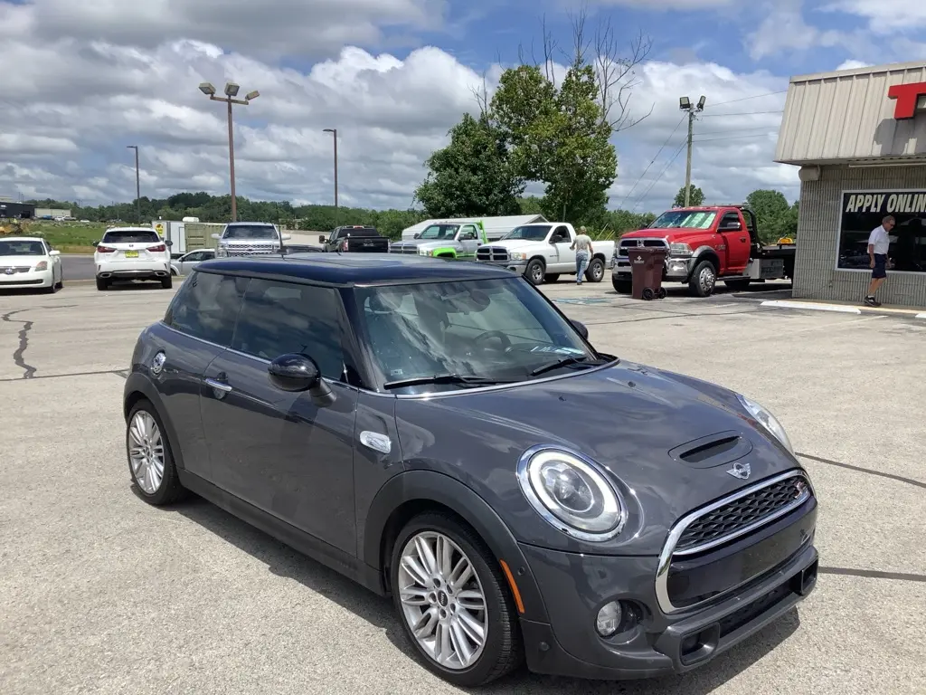 2014 MINI Cooper S photo 4