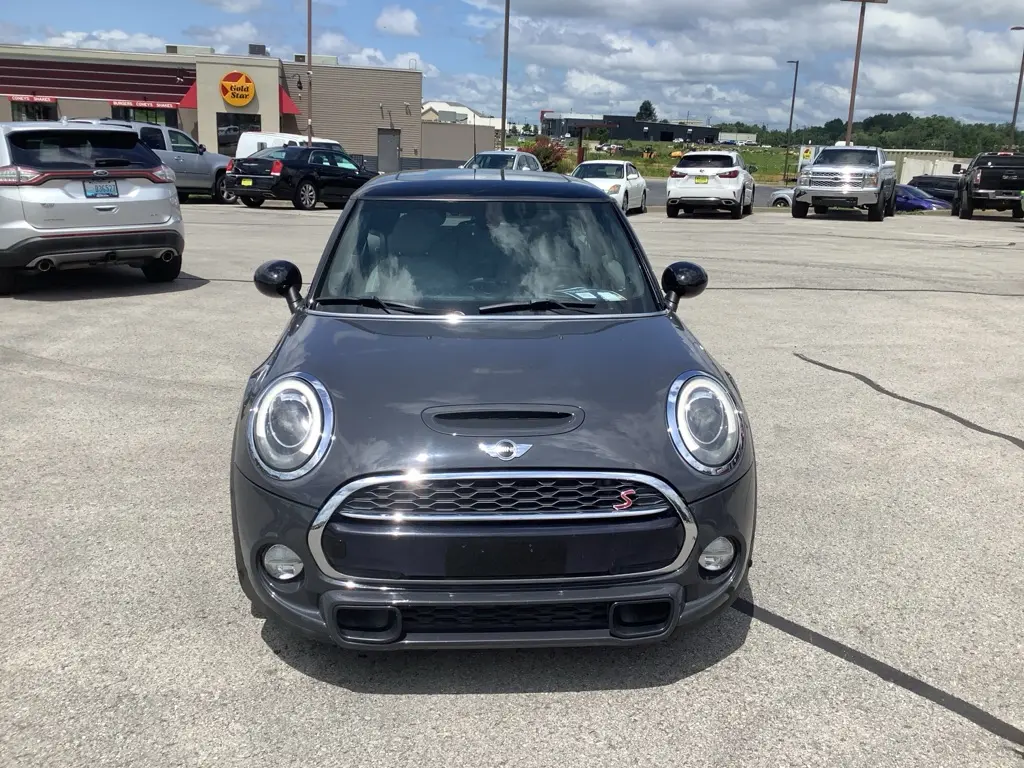 2014 MINI Cooper S photo 3