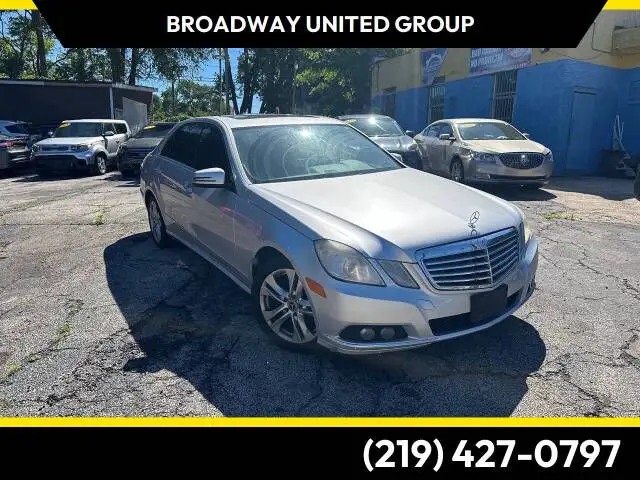 2010 Mercedes-Benz E-Class E350 Luxury 4MATIC photo 1