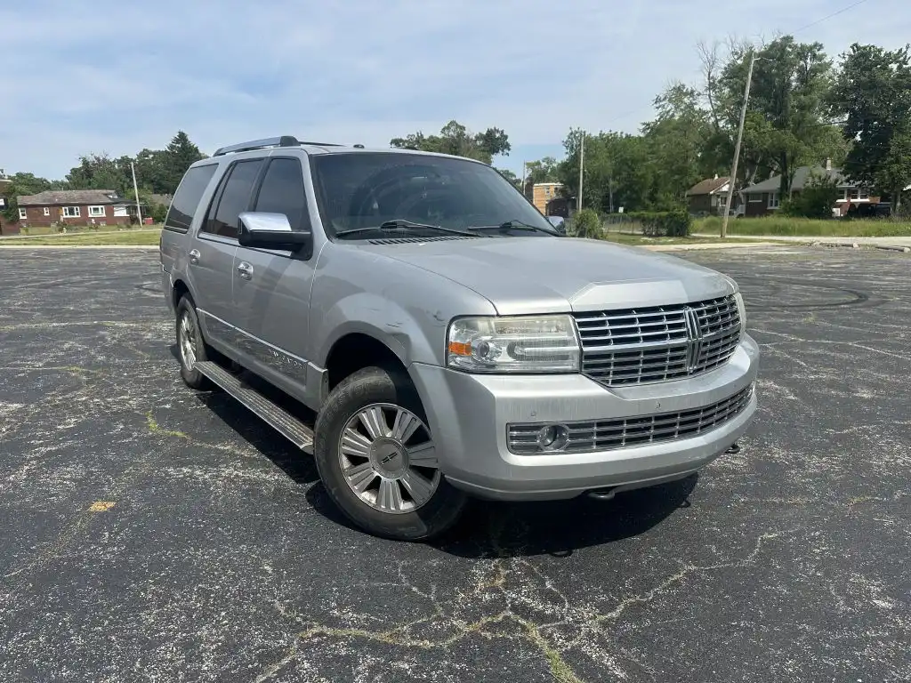 2014 Lincoln Navigator 4x2's photo