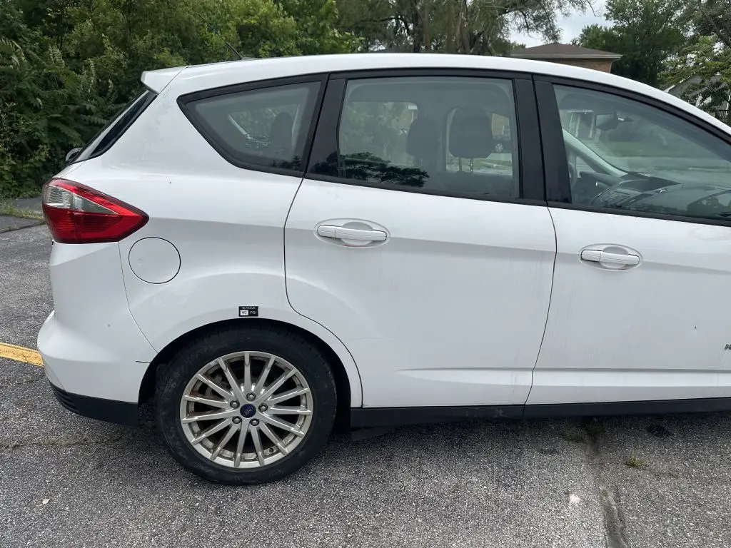 2015 Ford C-Max Hybrid SE photo 4