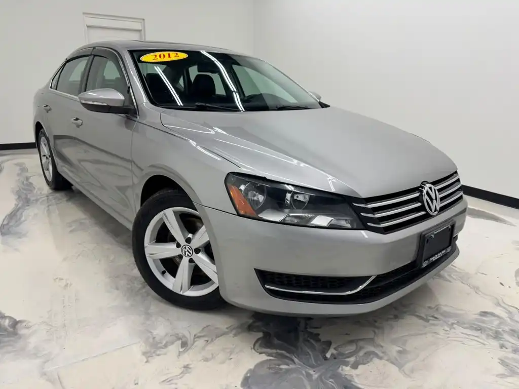 2012 Volkswagen Passat 2.5L SE Auto PZEV's photo