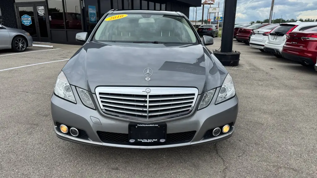 2010 Mercedes-Benz E-Class E350 Luxury 4MATIC photo 3