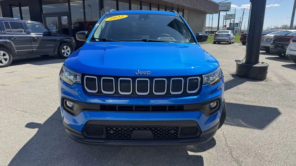 2022 Jeep Compass Latitude 4X4 photo 3