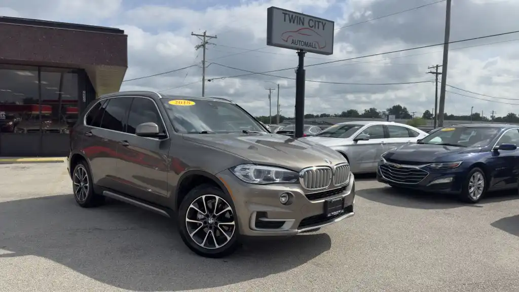 2018 BMW X5 sDrive35i's photo