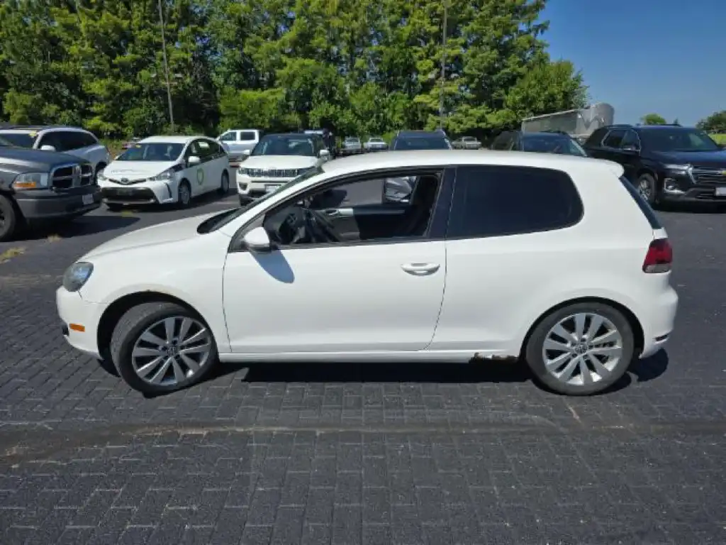 2012 Volkswagen Golf 2-door TDI's photo