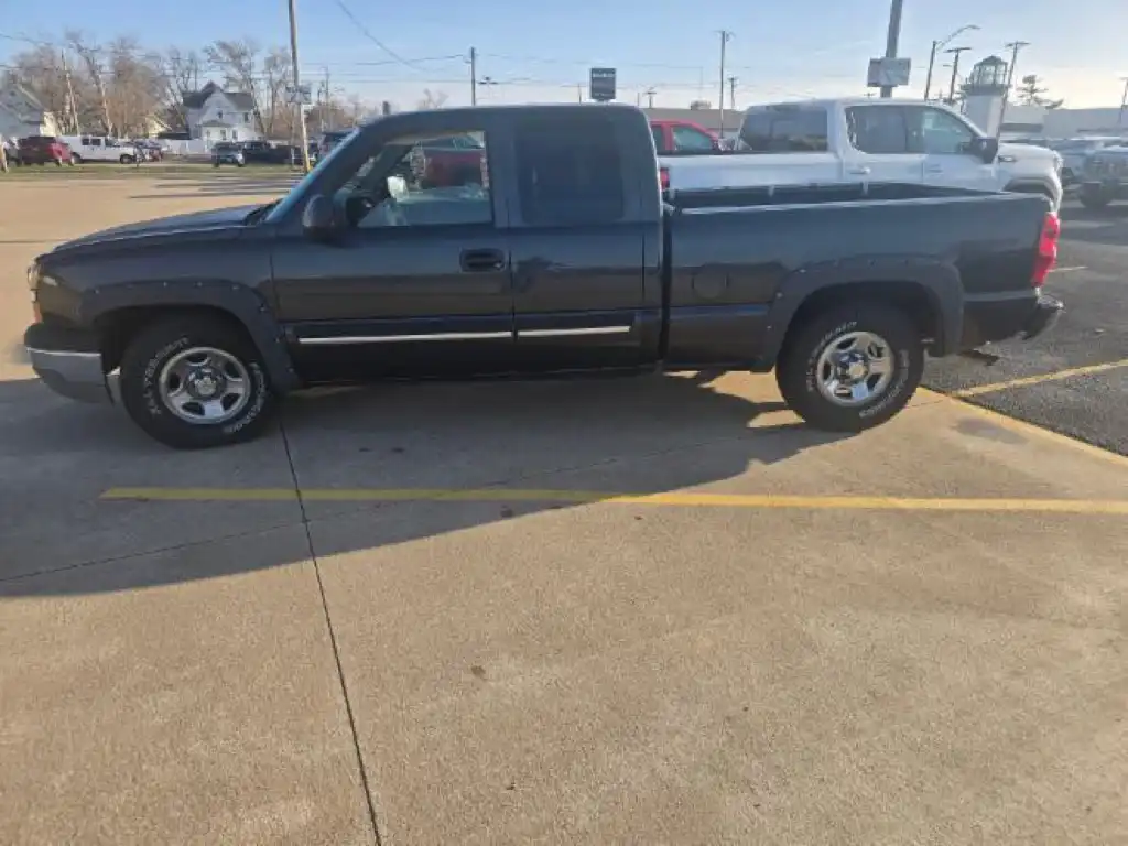 2003 Chevrolet Silverado 1500 Extended Cab SWB's photo