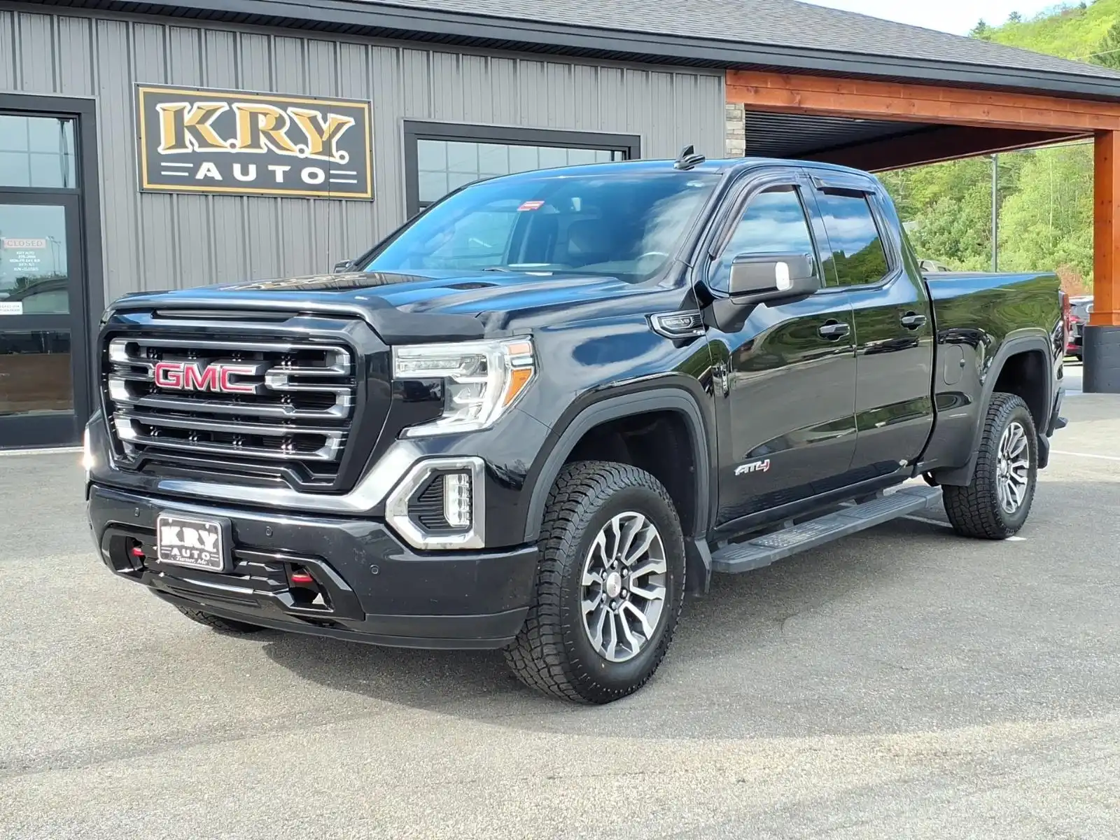 2019 GMC Sierra AT4 4WD Double Cab Standard Box's photo