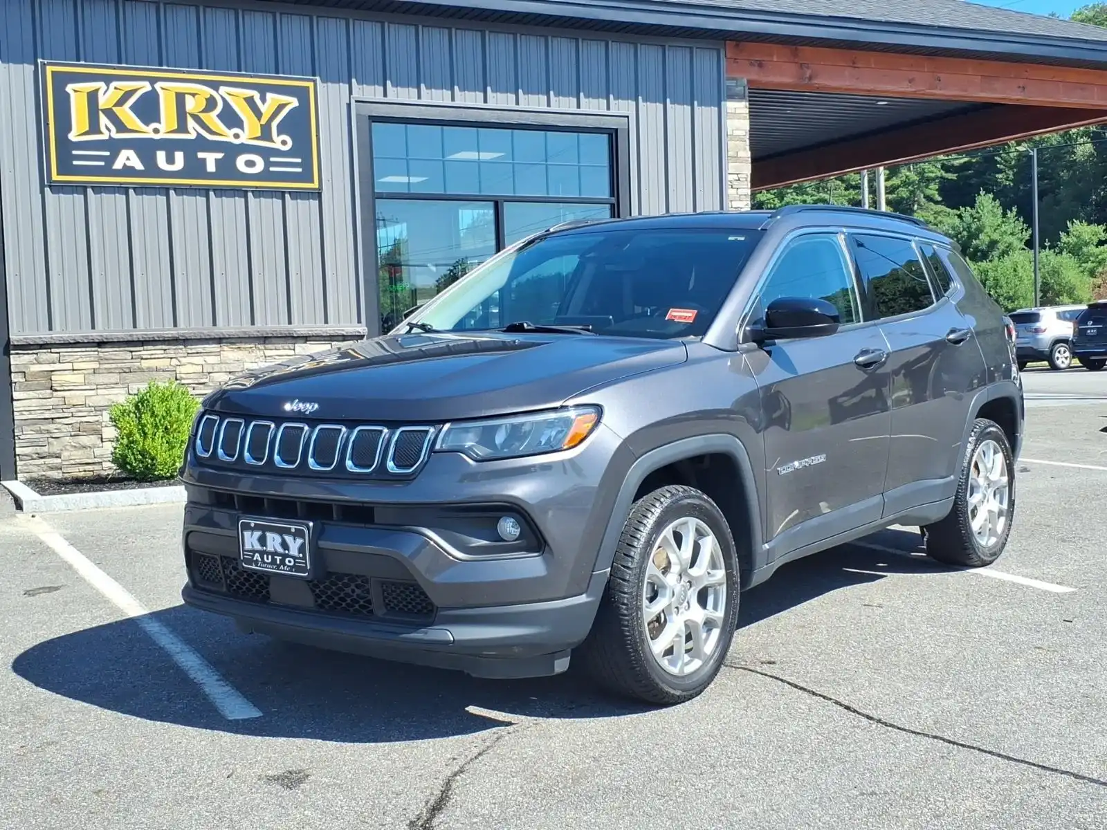 2022 Jeep Compass Latitude Lux 4WD's photo