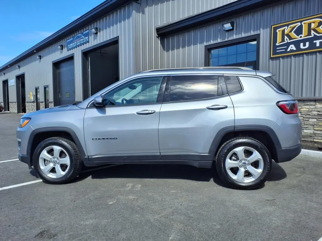 2019 Jeep Compass Latitude 4WD photo 4