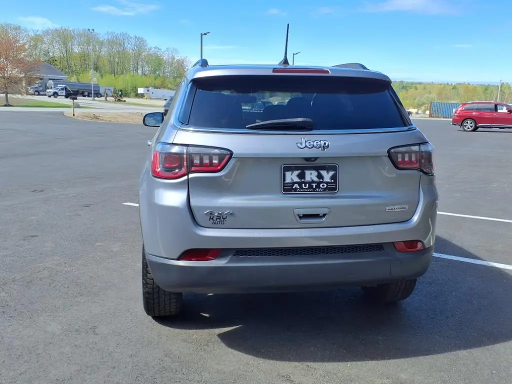 2019 Jeep Compass Latitude 4WD photo 5