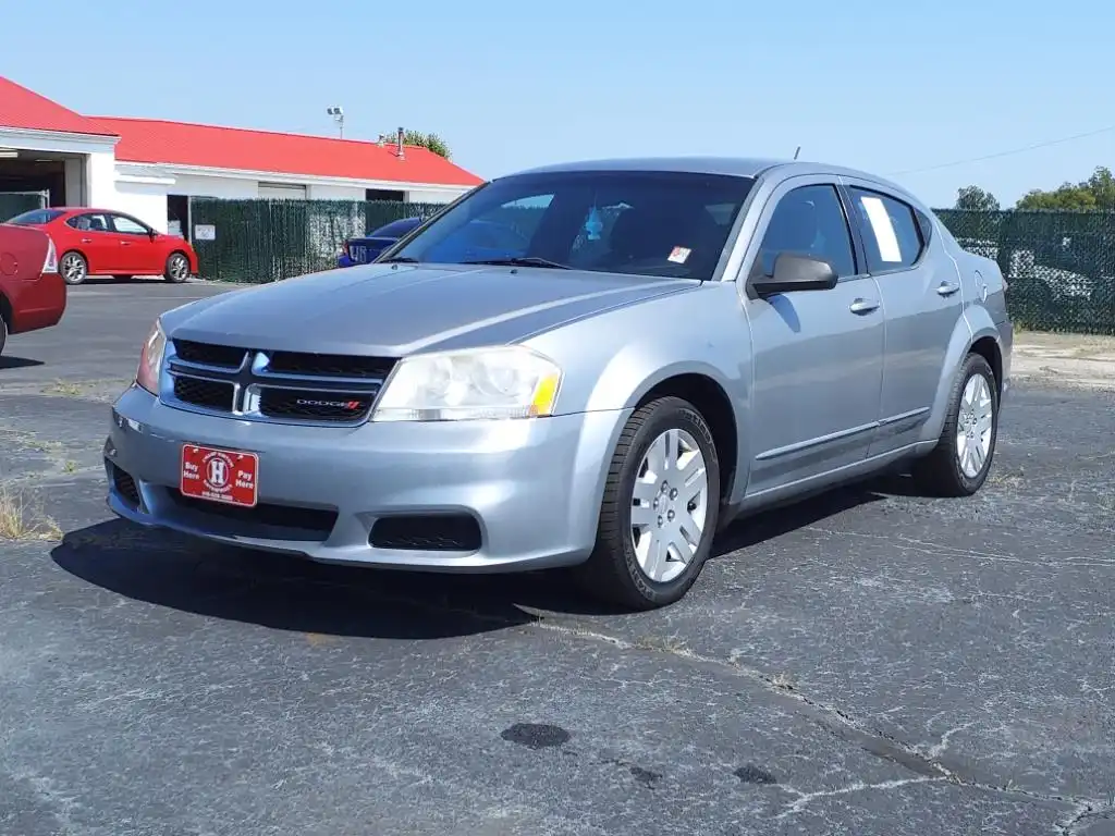 2014 Dodge Avenger SE's photo