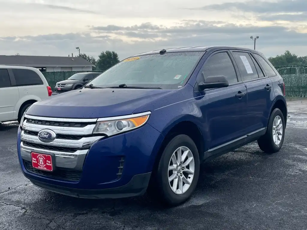 2014 Ford Edge SE's photo