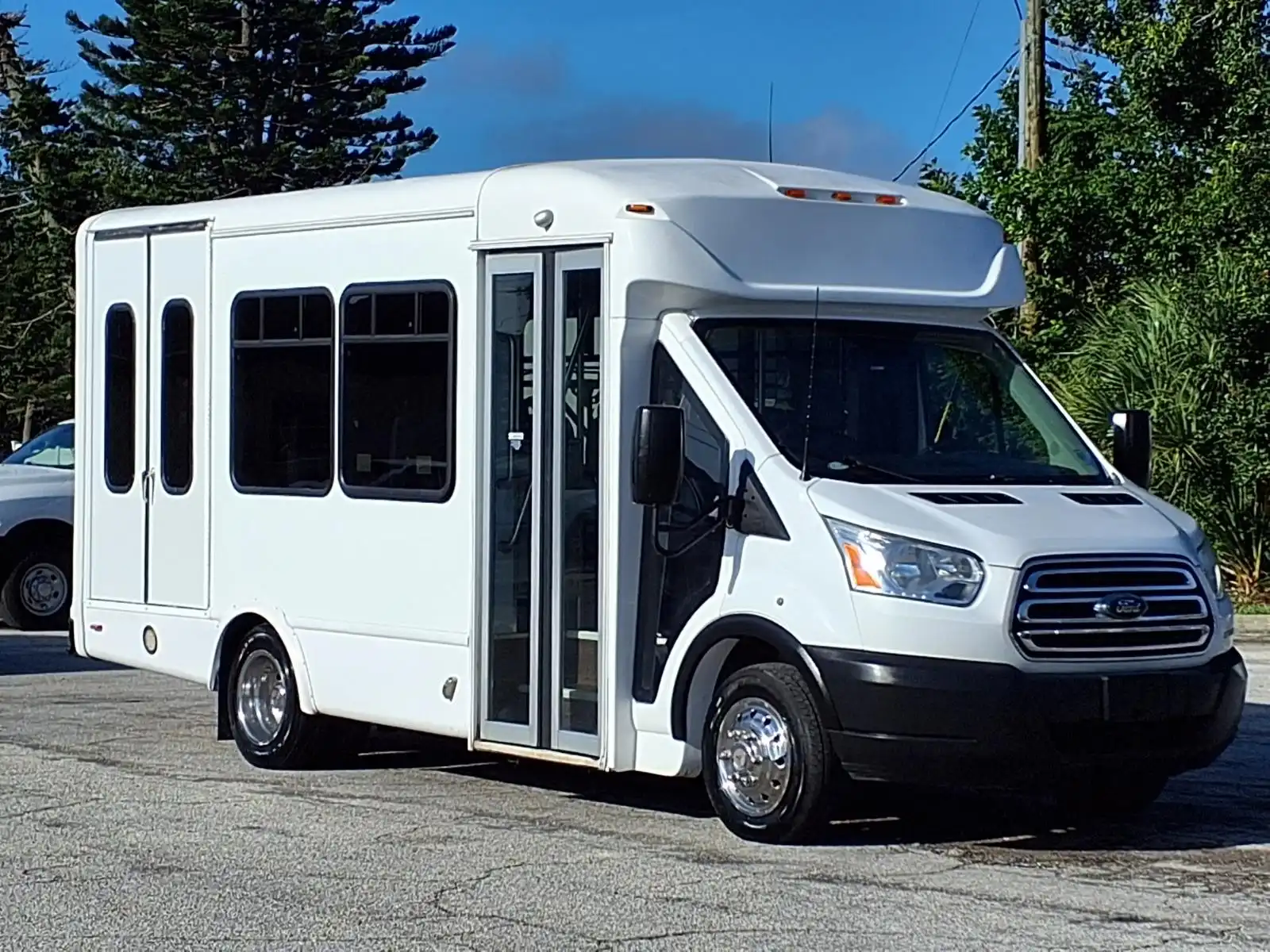 2019 Ford Transit DRW T350 HD 138 WB 10,360#'s photo