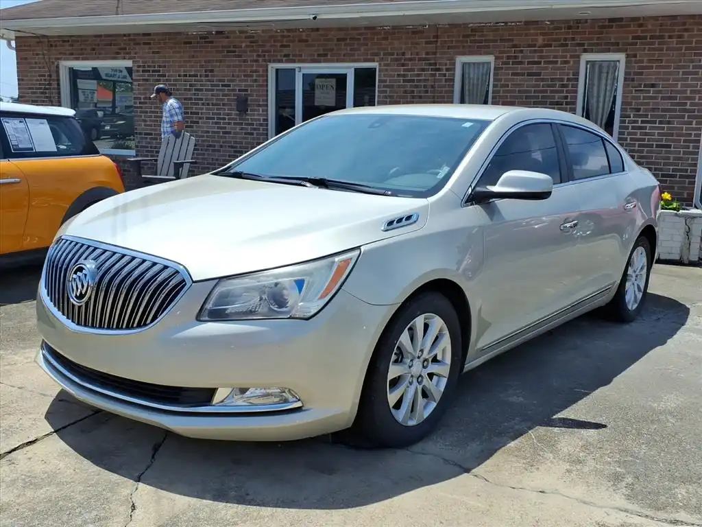 2015 Buick LaCrosse Base's photo
