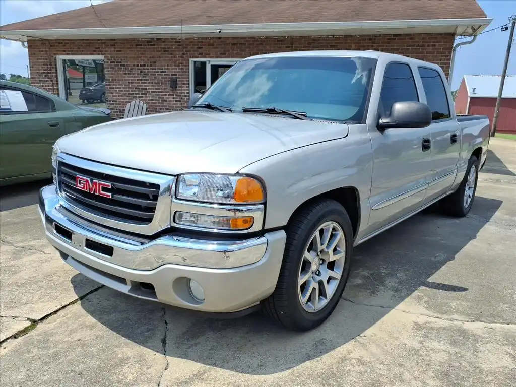 2007 GMC Sierra 2WD Crew Cab 5 1/2-ft SL2's photo