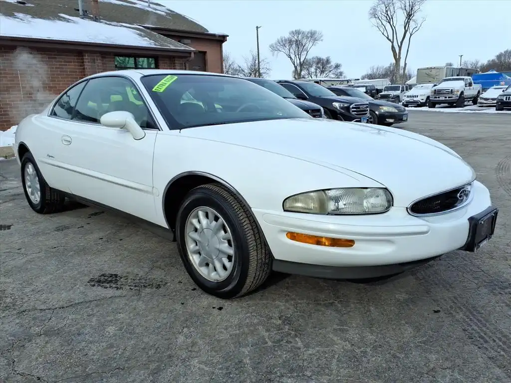 1995 Buick Riviera's photo