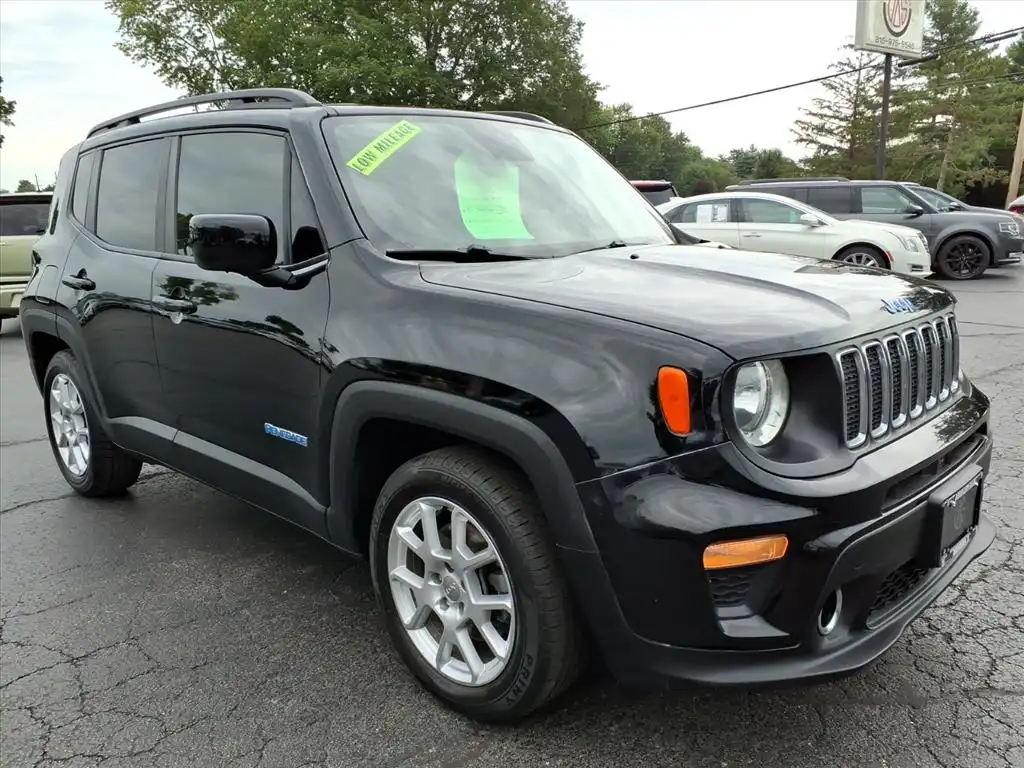 2019 Jeep Renegade Latitude FWD's photo