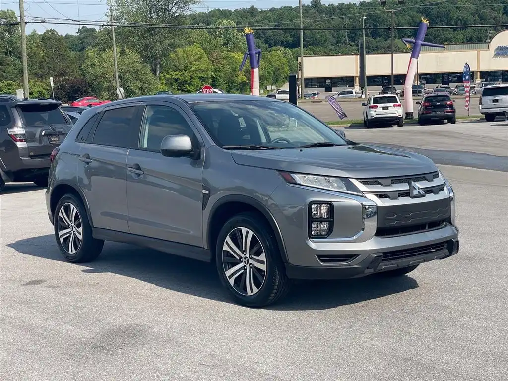 2025 Mitsubishi Outlander Sport 2.0 ES AWC CVT's photo