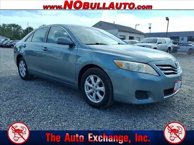 2011 Toyota Camry 2.5 Auto LE's photo