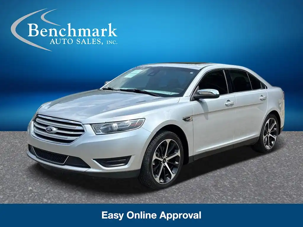 2015 Ford Taurus Limited FWD's photo