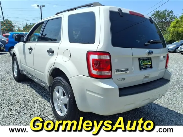 2012 Ford Escape XLT photo 4