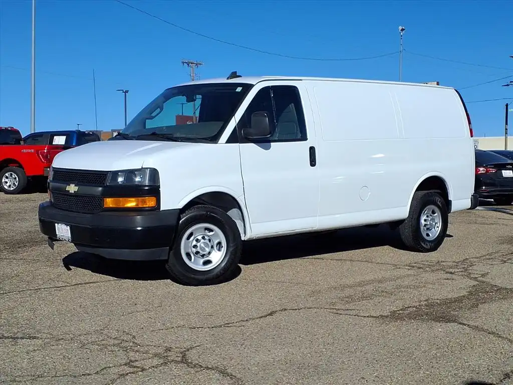 2021 Chevrolet Express 2500 Work Van HD's photo