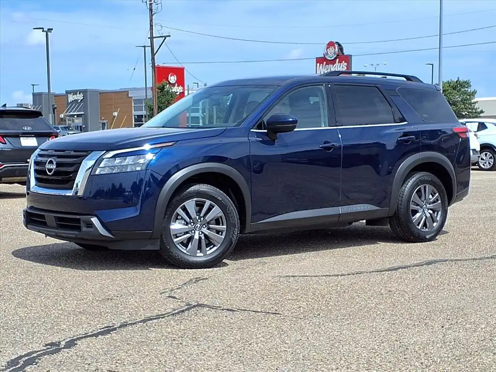 2025 Nissan Pathfinder SV 2WD's photo