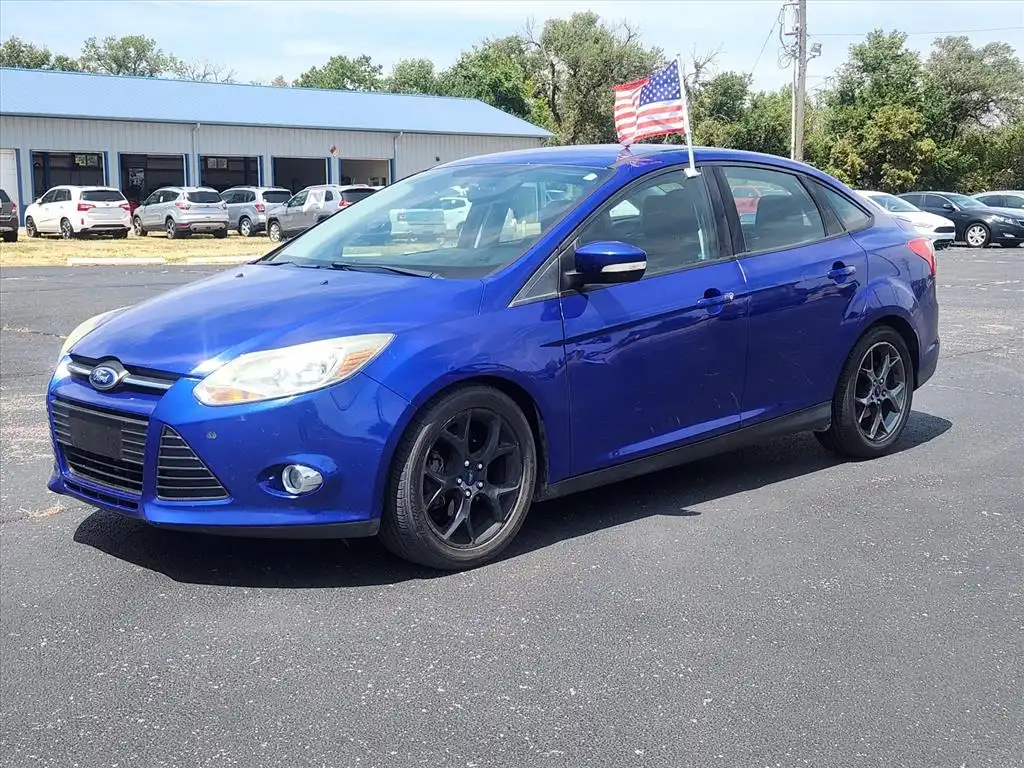 2014 Ford Focus Sedan SE's photo