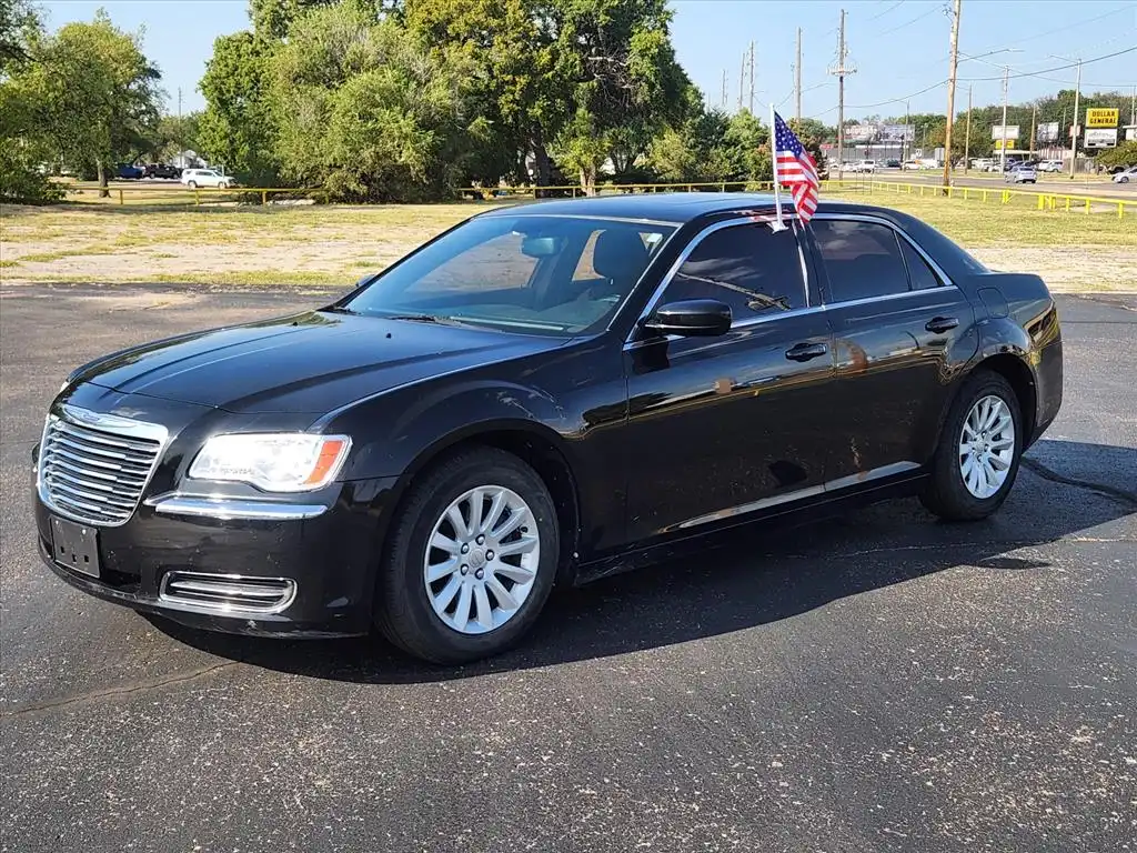 2014 Chrysler 300 Base's photo