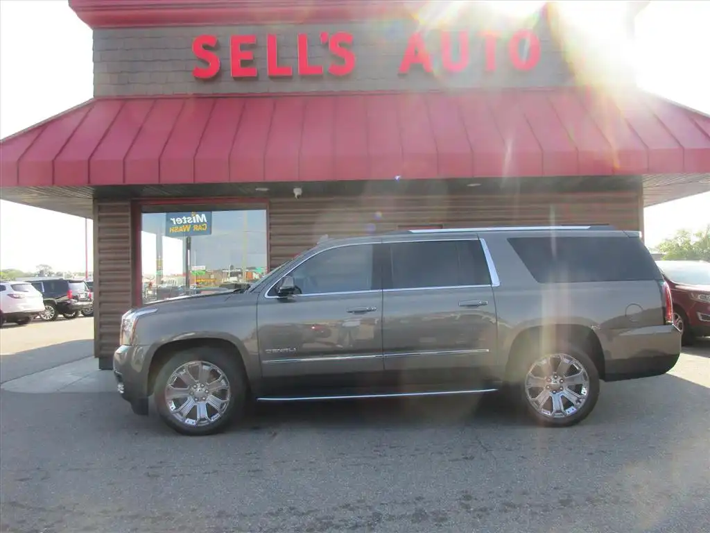 2016 GMC Yukon Denali AWD's photo