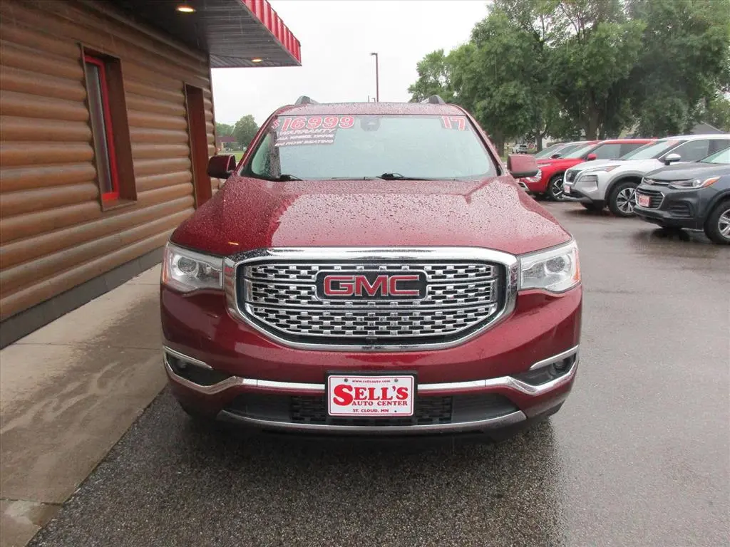 2017 GMC Acadia Denali AWD photo 3