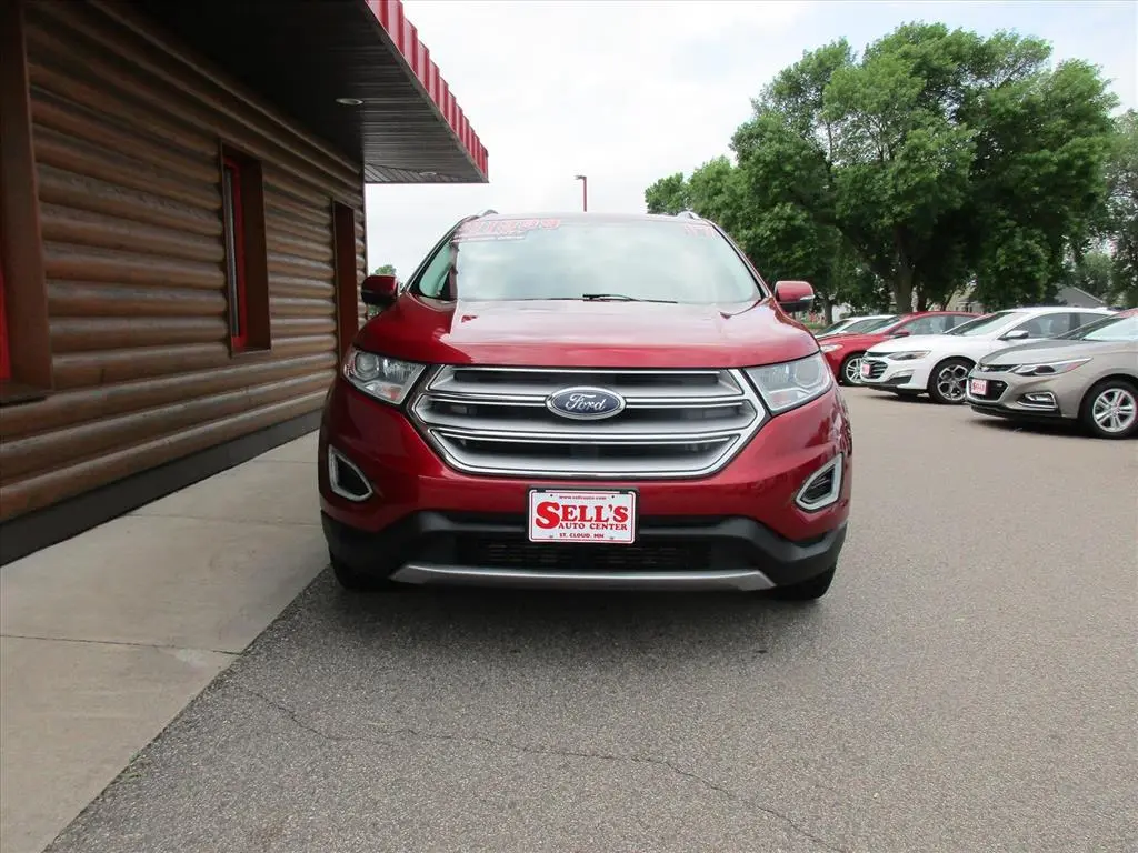 2017 Ford Edge Titanium AWD photo 3