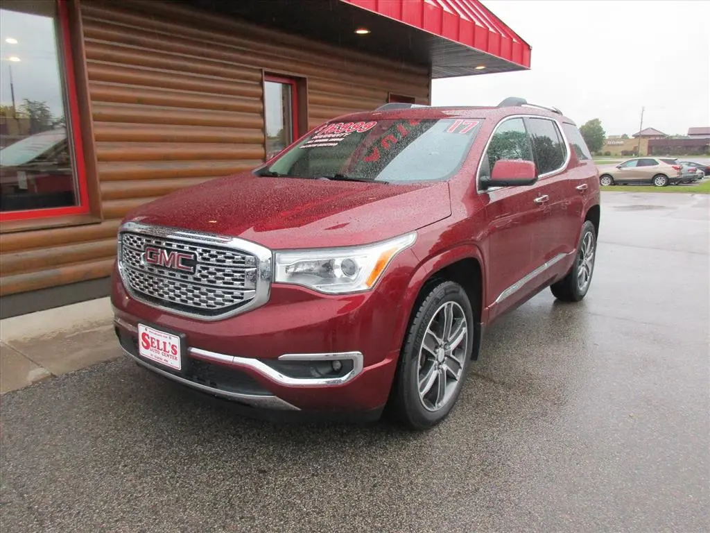 2017 GMC Acadia Denali AWD photo 4