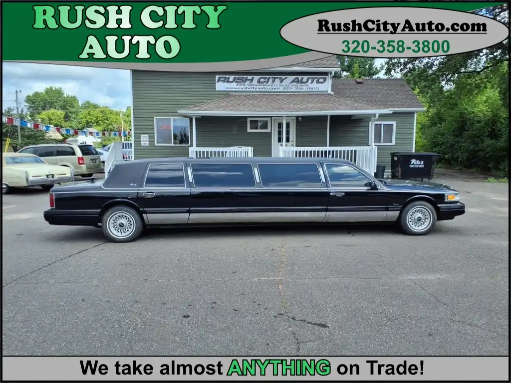 1997 Lincoln Town Car EXECUTIVE's photo