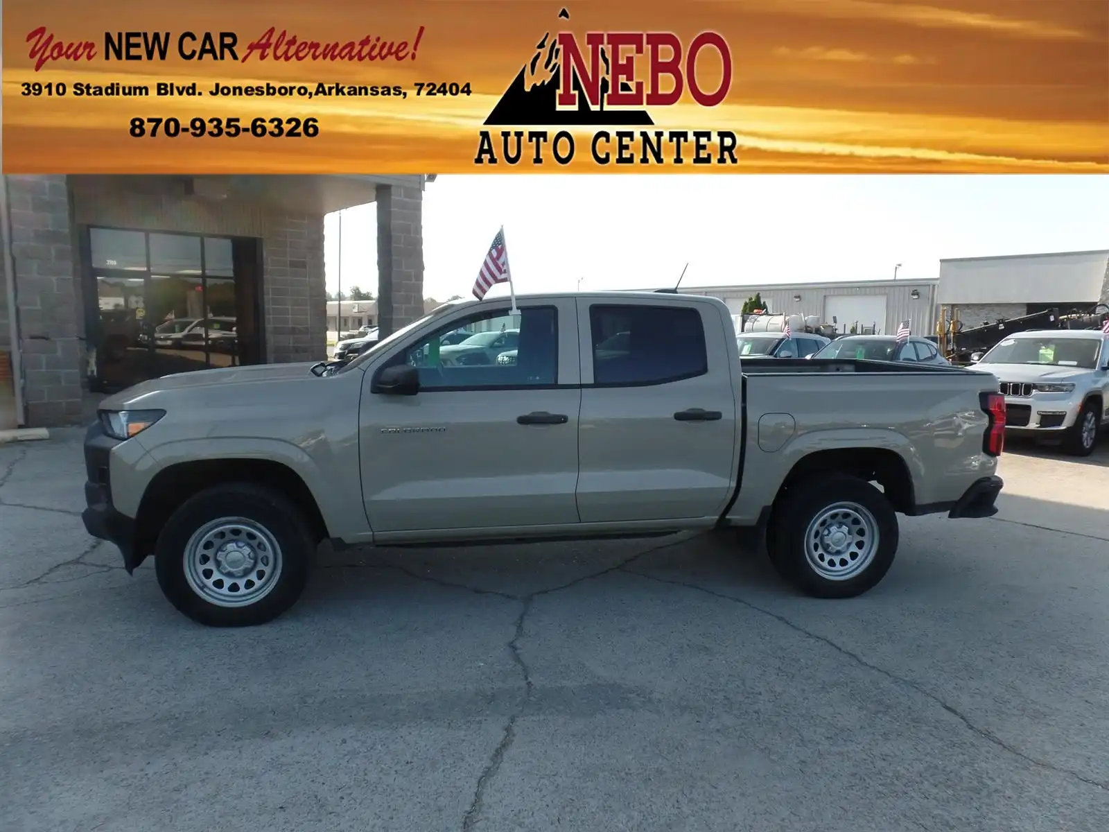 2023 Chevrolet Colorado 2WD Work Truck Crew Cab Short Box's photo