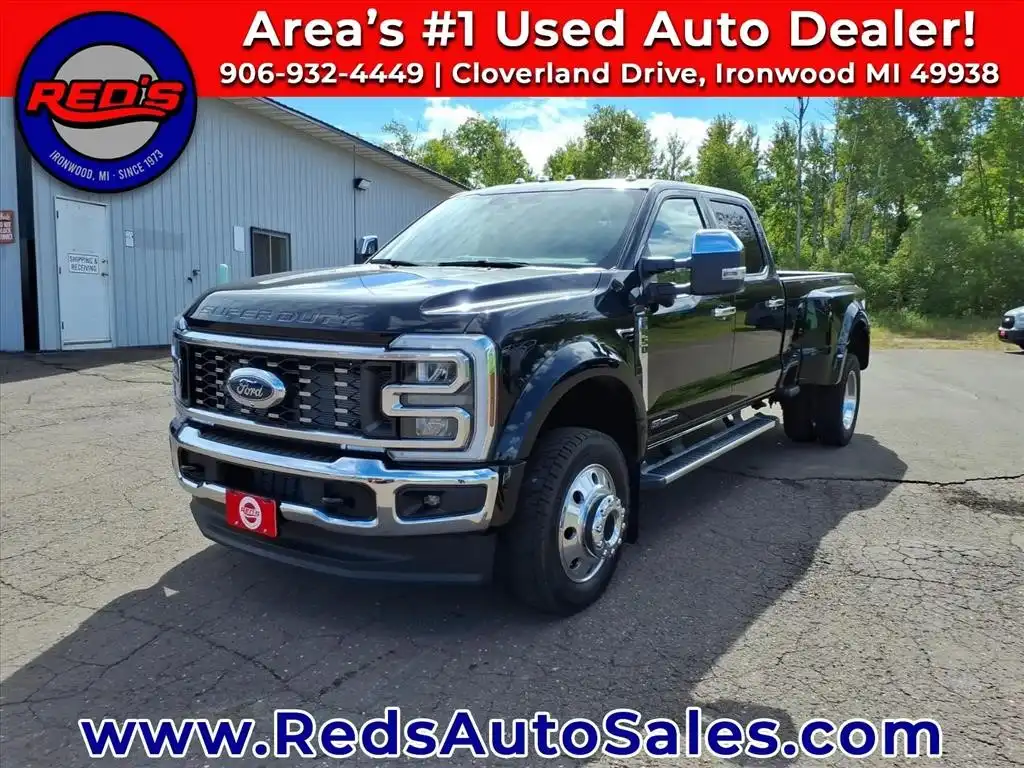 2026 Ford F-450 Lariat 4WD Crew Cab DRW 8' Box's photo