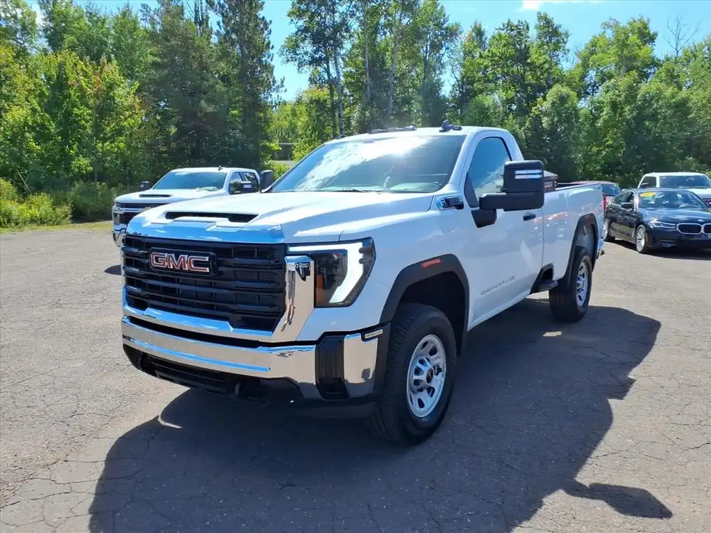2026 GMC Sierra Pro 4WD Regular Cab Long Box's photo