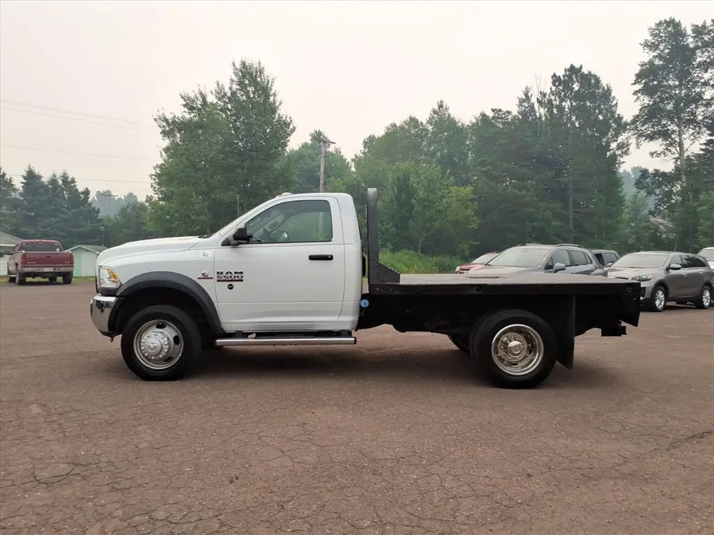 2018 RAM 5500 undefined photo 3